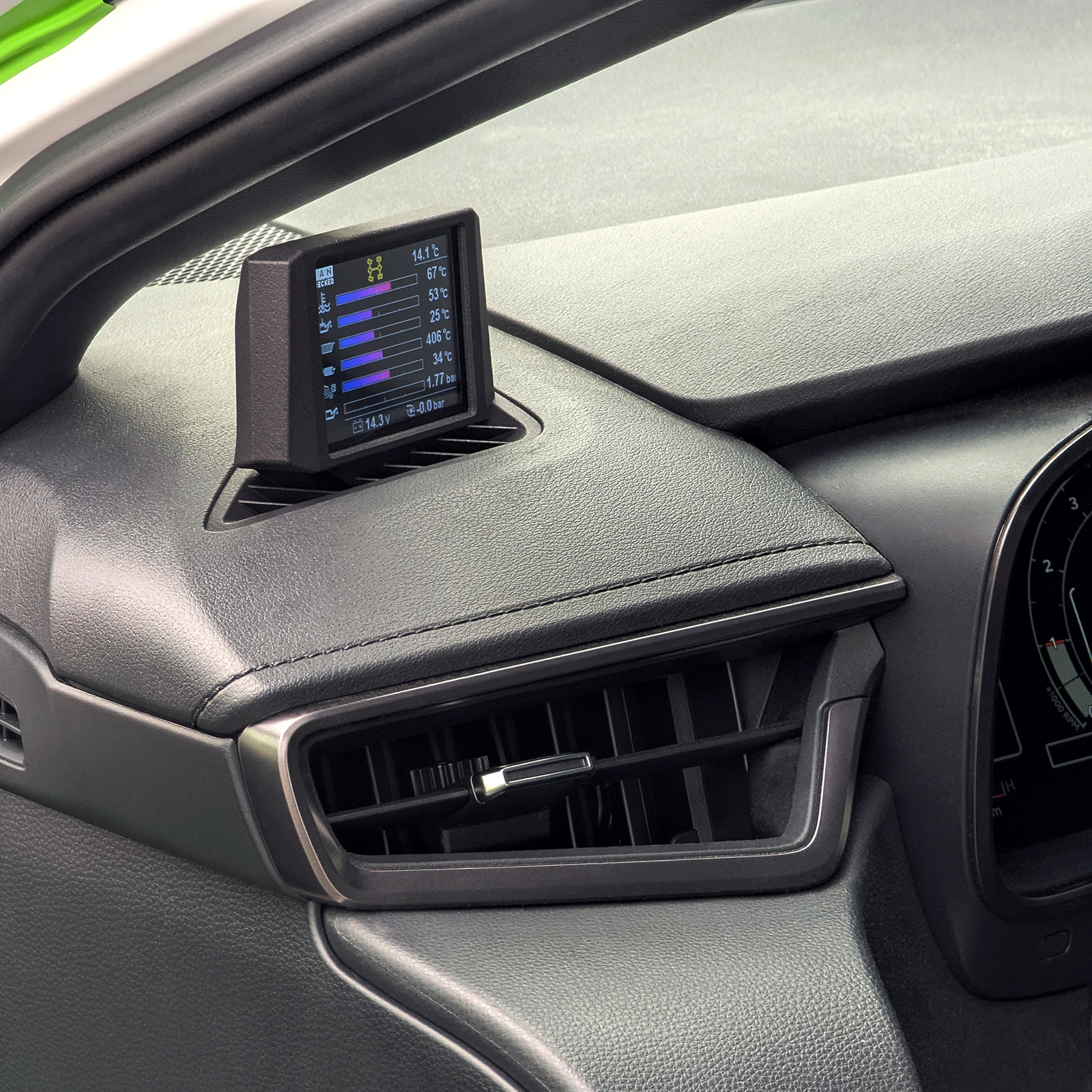 Can Checked Display MFD28 Gen2 for Toyota Corolla E210 LHD